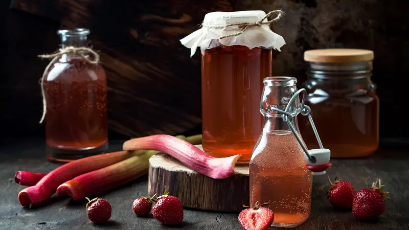 Homemade fermented strawberry and rhubarb kombucha.