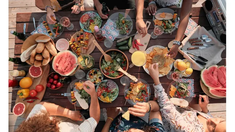 Sharing a community meal